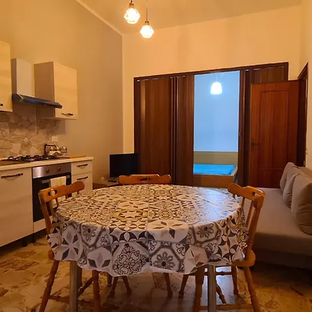 Accetta Residenze Daire Trappeto (Sicily)